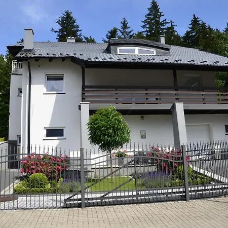 Privatunterkunft Wypoczynek Pod Lasem Bad Kudowa