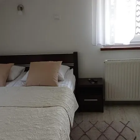 Wypoczynek Pod Lasem Privatunterkunft *